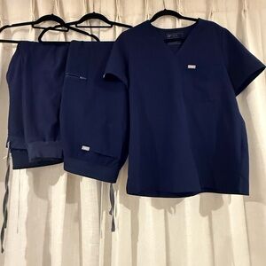 Figs Deep Blue Scrub Set